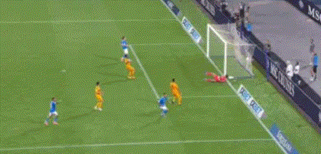 3-2，28岁曼联旧将麦克托米奈妙传，56岁孔蒂率队4连胜排意甲第一